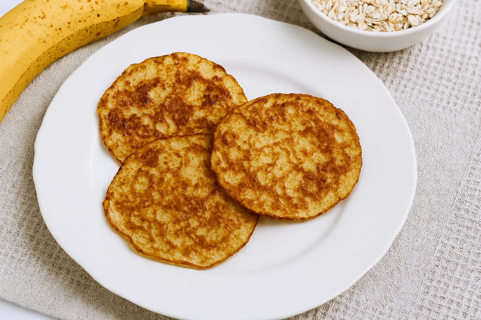 doručak od samo tri sastojka—banane, jaja i ovsene pahuljice